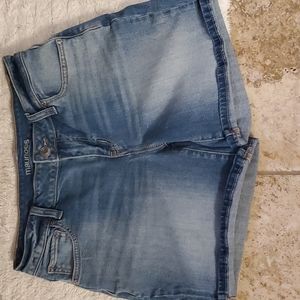 Shorts Size 6